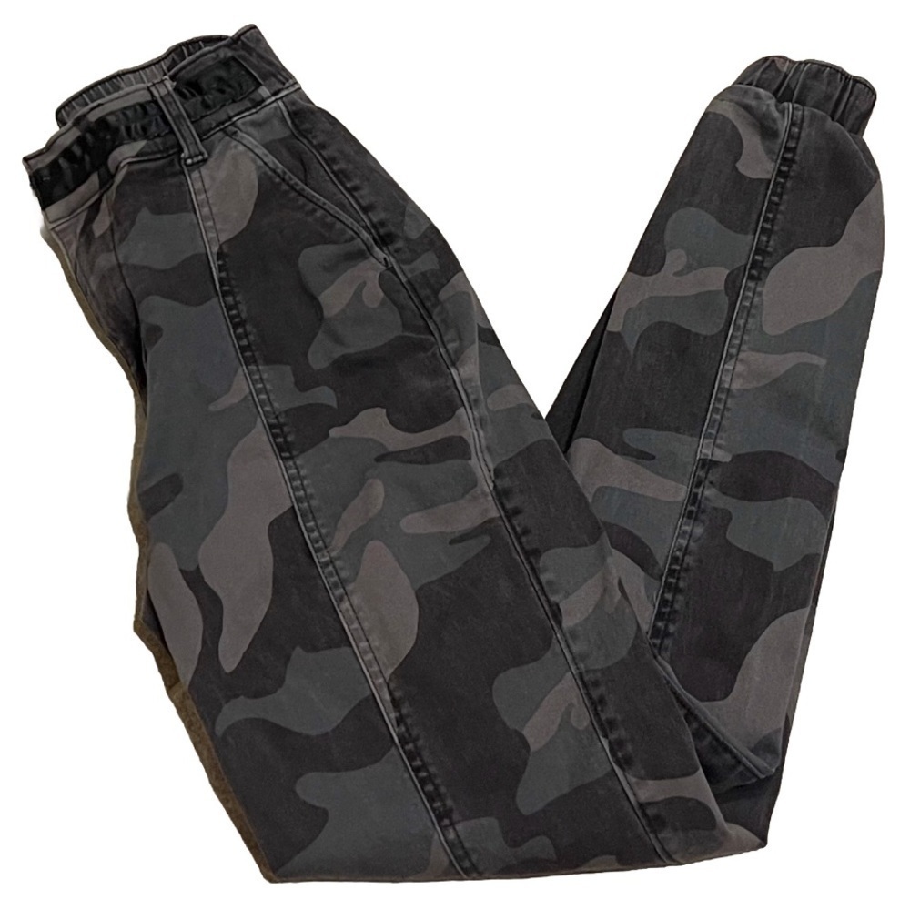 Hollister Camouflage Ultra Stretch High Rise Joggers Women’s Extra Small Green